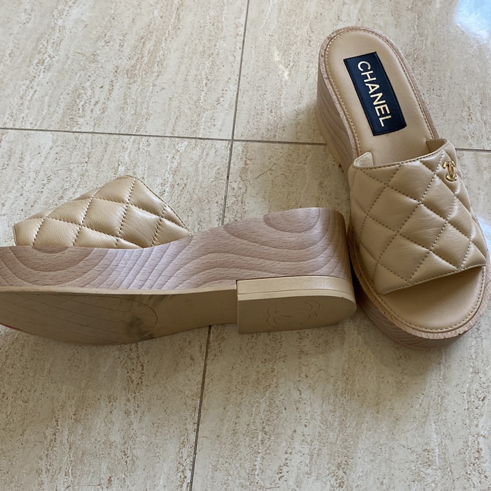 Chanel Clogs - Picture 3 of 6